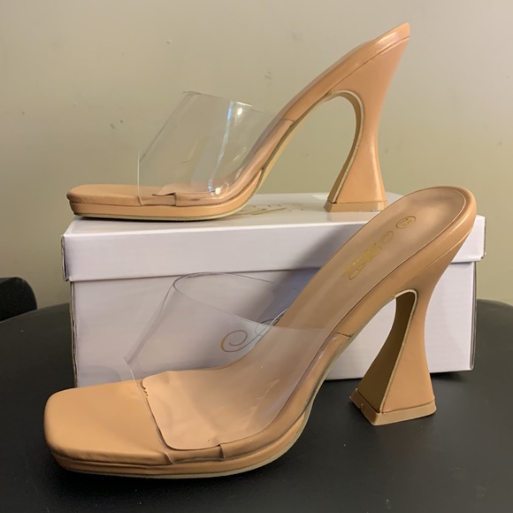 Clear Nude Heels - Picture 5 of 17